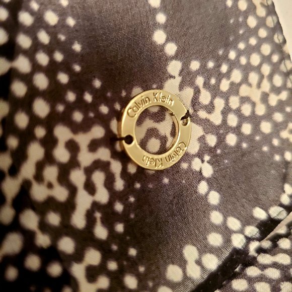 CALVIN KLEIN Black & White Plaid Wrap Scarf Cruise Travel Beach Flowy Soft Check - Picture 3 of 8